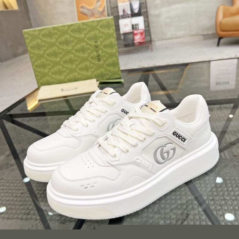 G*u*i casual shoes